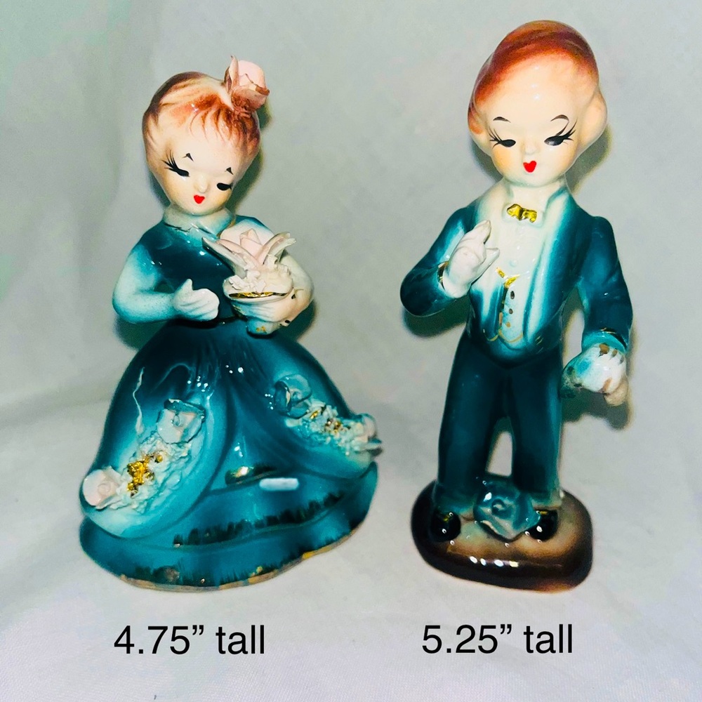 𝓥𝓲𝓷𝓽𝓪𝓰𝓮 porcelain victorian figurines, 1950’s